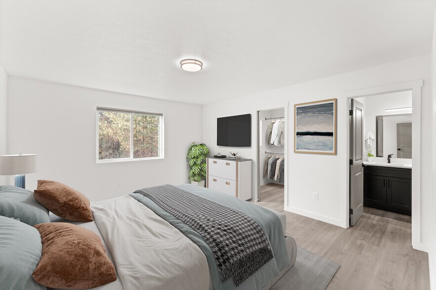 More Photos Of 3703 S Harrison St, Spokane Multifamily For Sale