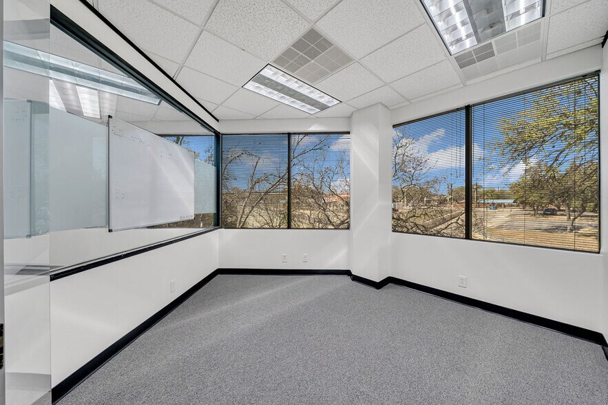 More Photos Of 4242 Medical Dr, San Antonio Medical For Sale