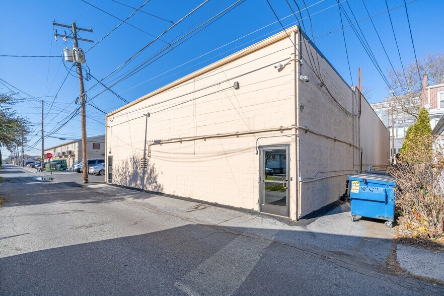 More Photos Of 1710 Union Blvd, Allentown Bank For Sale