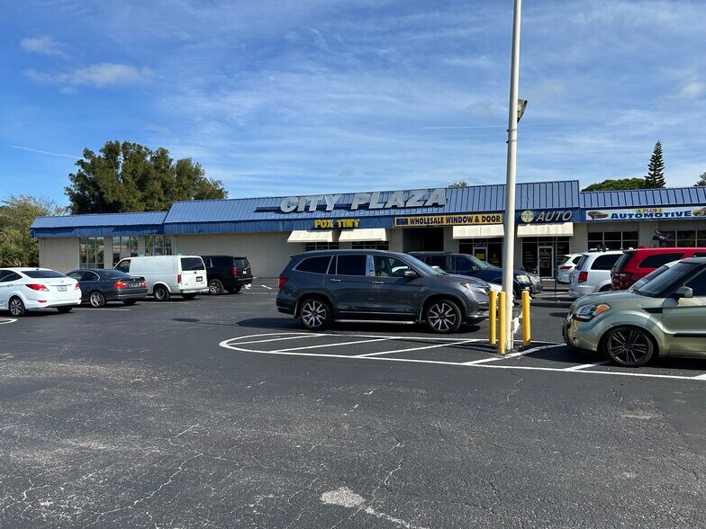 More Photos Of 7400 US Highway 19, New Port Richey Storefront For Lease