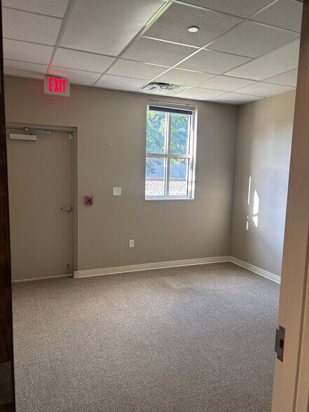 More Photos Of 6225 Greenlee St, Arlington Office For Sale