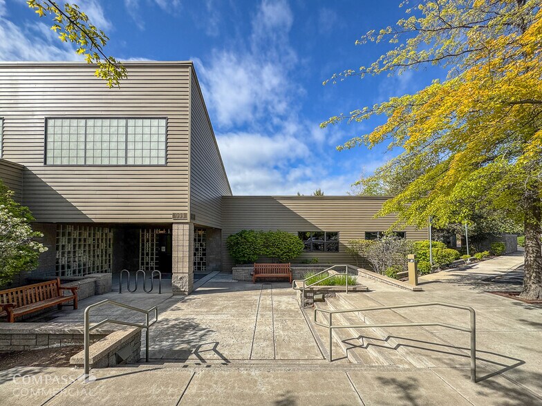 Primary Photo Of 960-1005 SW Disk Dr, Bend Unknown For Lease