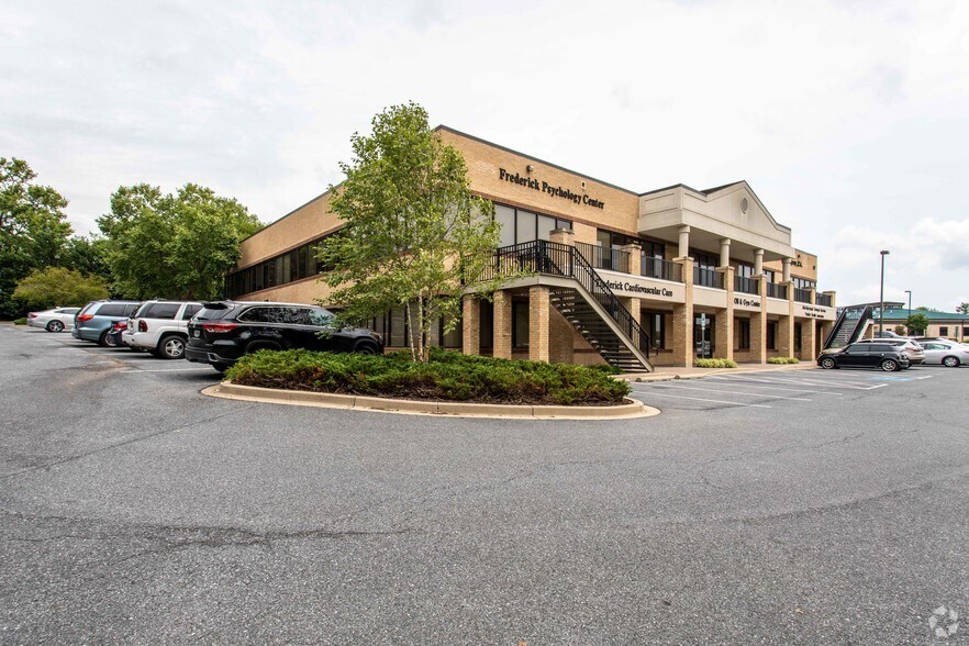 More Photos Of 97 Thomas Johnson Dr, Frederick Office For Sale