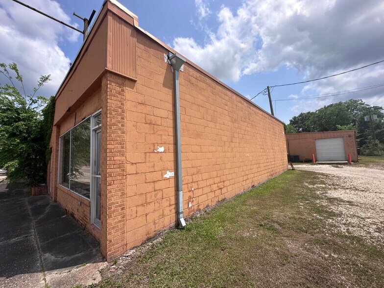 More Photos Of 525 Avenue V St, Bogalusa Office For Sale