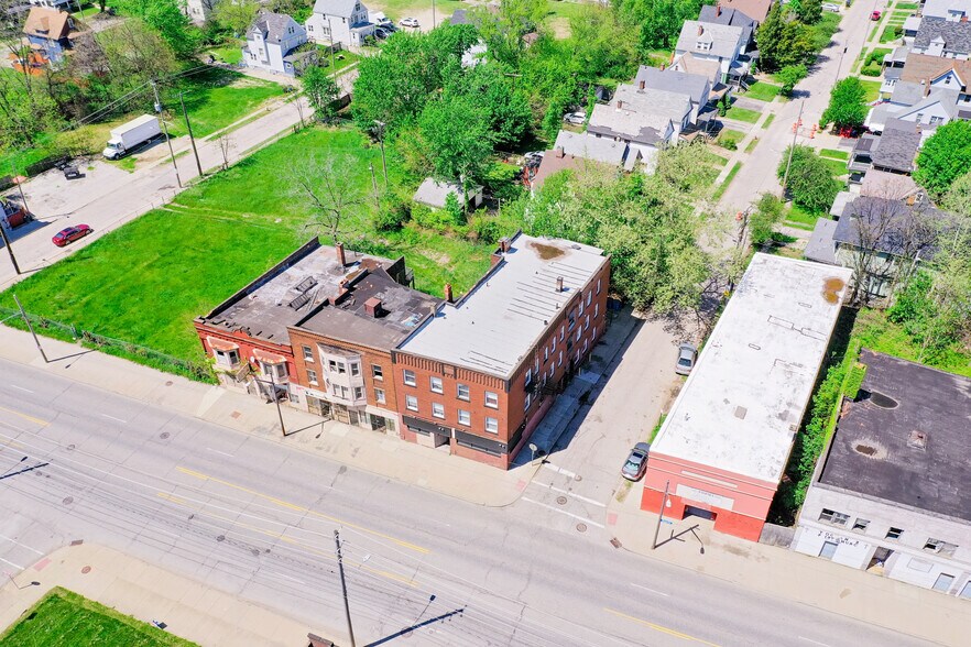 More Photos Of 11239 Superior Ave, Cleveland General Retail For Sale