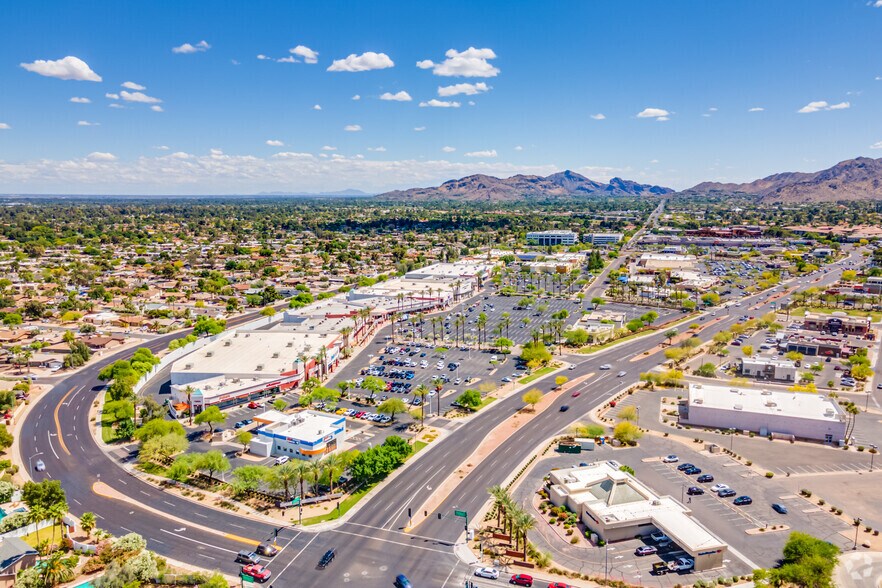 More Photos Of 12645 N 48th St, Phoenix Storefront For Lease