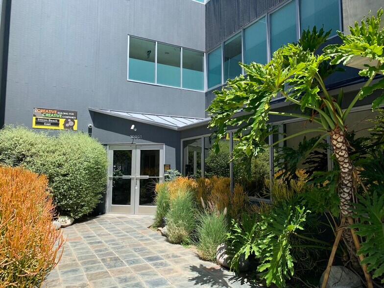 More Photos Of 10951 W Pico Blvd, Los Angeles Loft Creative Space For Lease