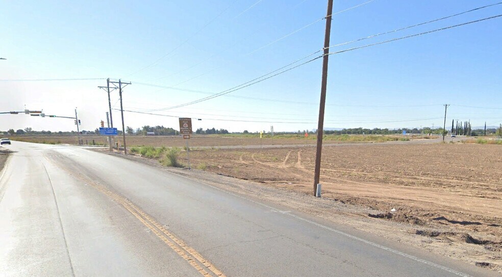 More Photos Of 12600 North Loop Dr, Clint Land For Sale