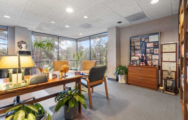 More Photos Of 375 Municipal Dr, Richardson Medical For Lease
