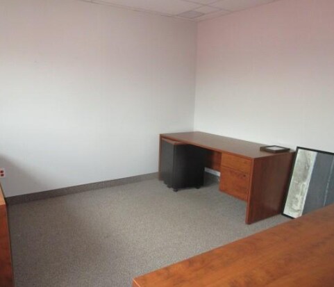 More Photos Of 637 Niagara St, Welland Office For Lease