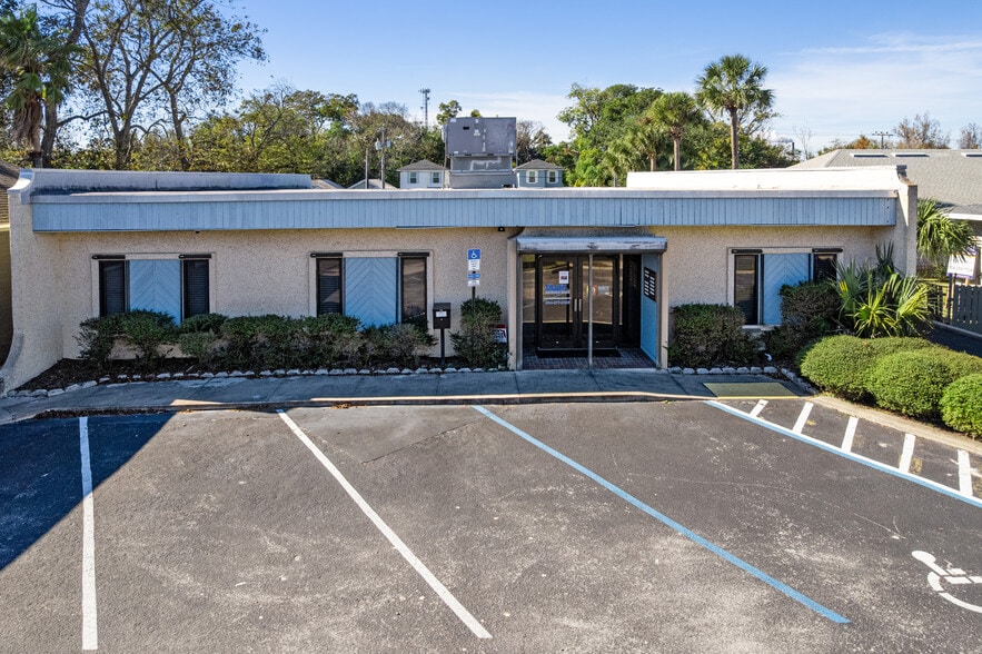 More Photos Of 911 S 8th St, Fernandina Beach Loft Creative Space For Sale