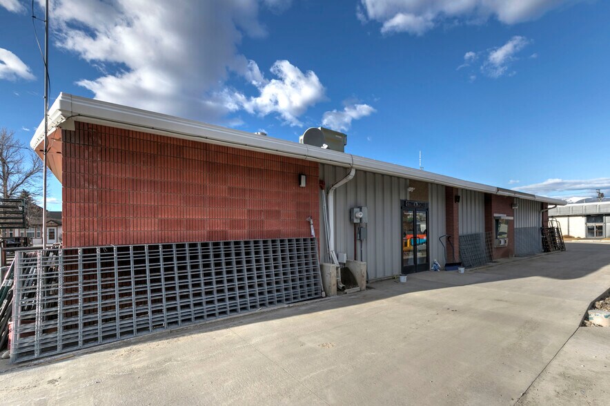 More Photos Of 401 Milwaukee Ave, Deer Lodge Office For Sale