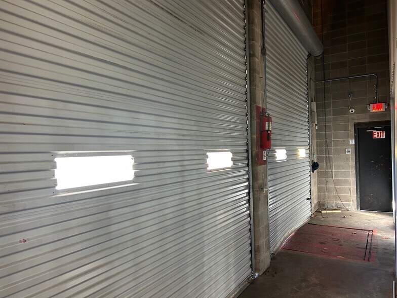 More Photos Of 100 N Bessemer Ave, Mobile Service For Lease