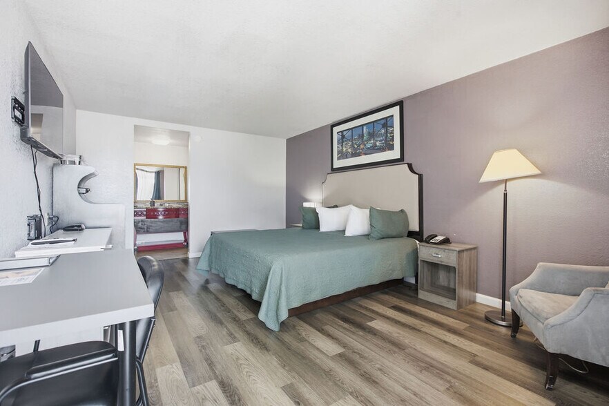 More Photos Of 1175 N Watson Rd, Arlington Hotel For Sale