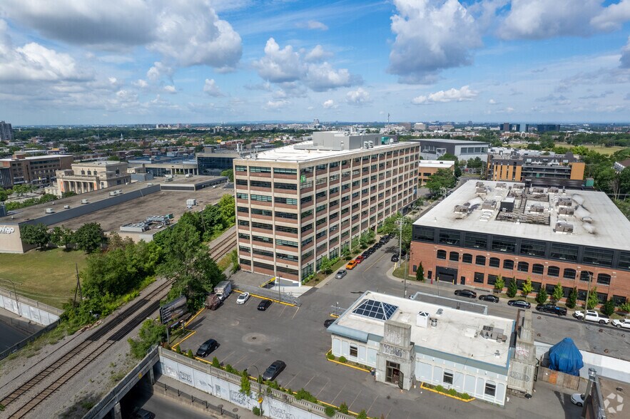 More Photos Of 7250 Rue du Mile End, Montréal Office For Lease