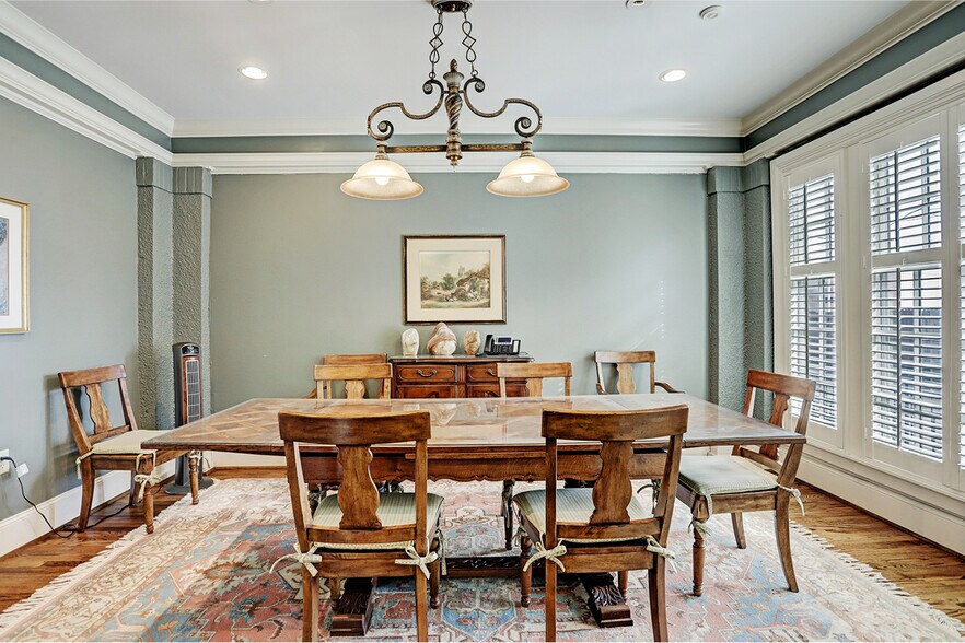 More Photos Of 4301 Yoakum Blvd, Houston Office For Lease