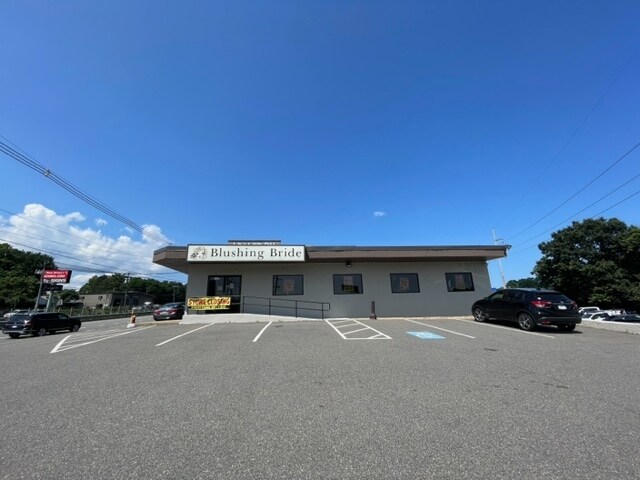 Primary Photo Of 215 Newbury St, Peabody Unknown For Lease