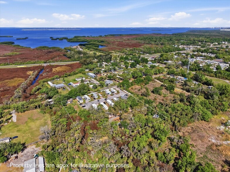 More Photos Of 12300 Phillips Ln, Gibsonton Manufactured Housing Mobile Home Park For Sale