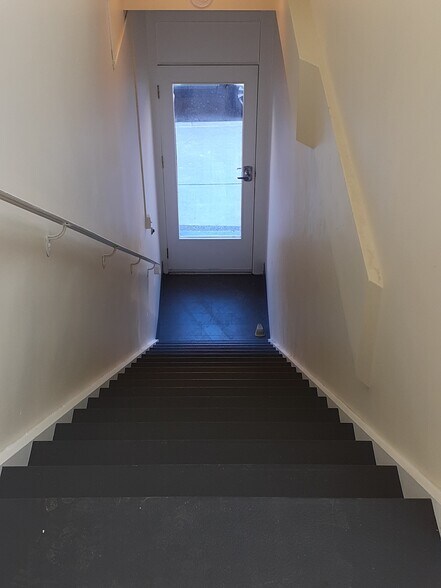 More Photos Of 10 Lake St, Monroe Office Residential For Lease