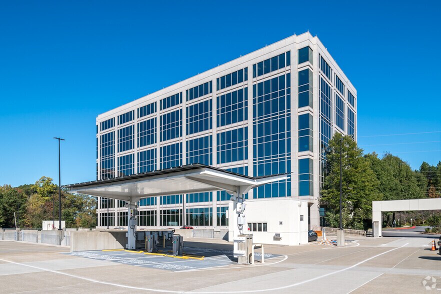 More Photos Of 2018 Powers Ferry Rd SE, Atlanta Office For Lease