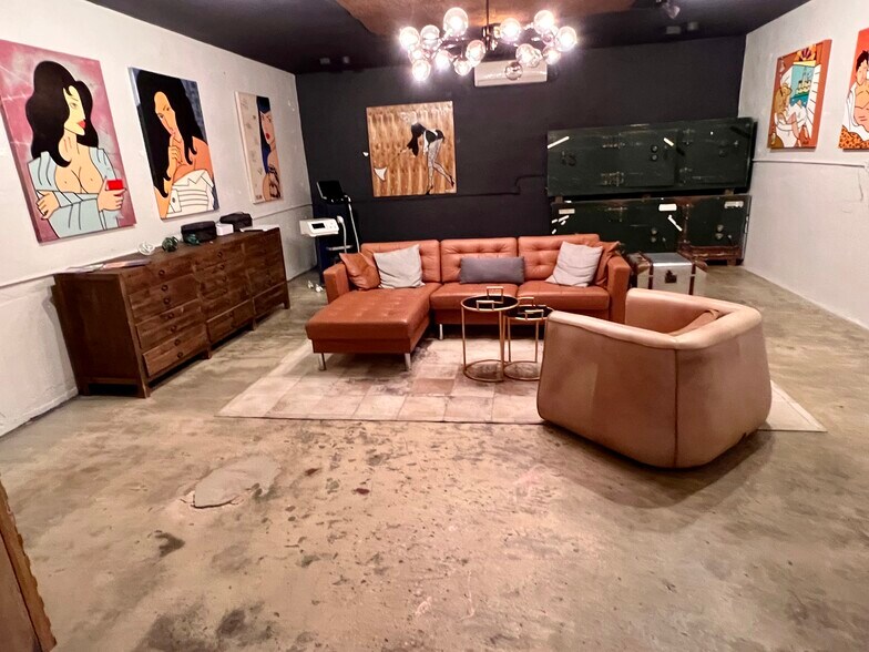 More Photos Of 3221-3273 NW 7th Ave, Miami Flex For Lease