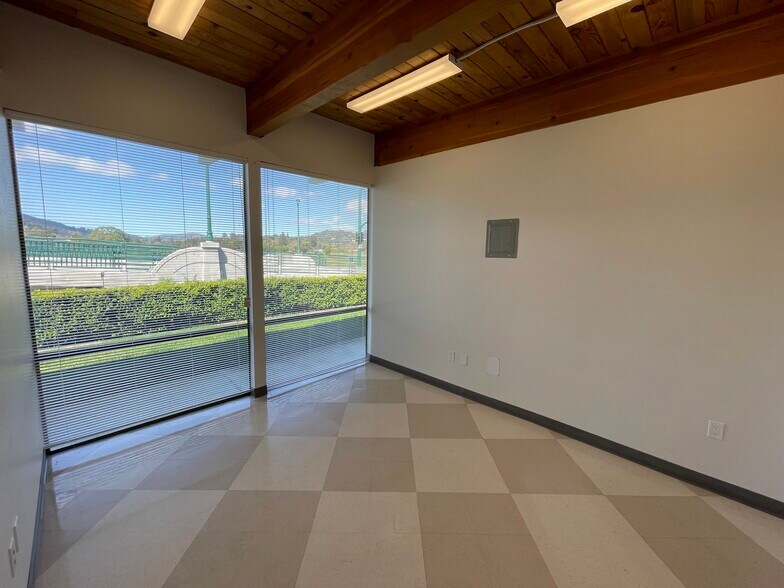 More Photos Of 1363-1375 S Eliseo Dr, Larkspur Medical For Lease