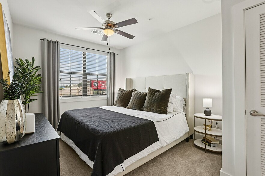 More Photos Of 6050 Roswell Rd NE, Sandy Springs Apartments For Lease