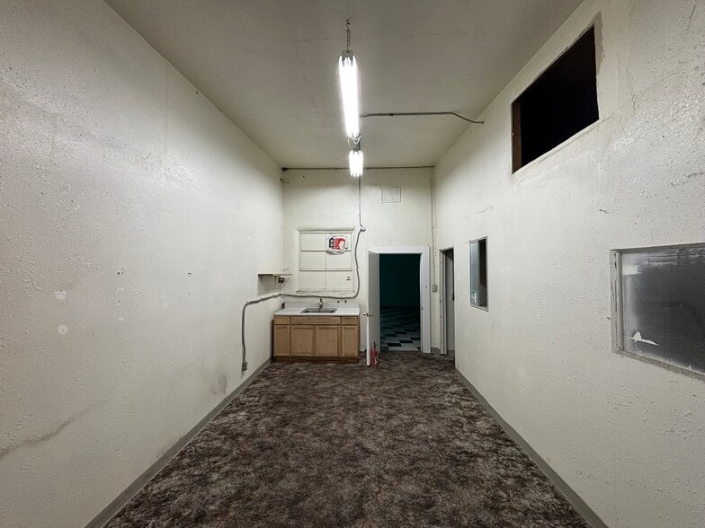 More Photos Of 423-427 S Bascom Ave, San Jose Unknown For Lease