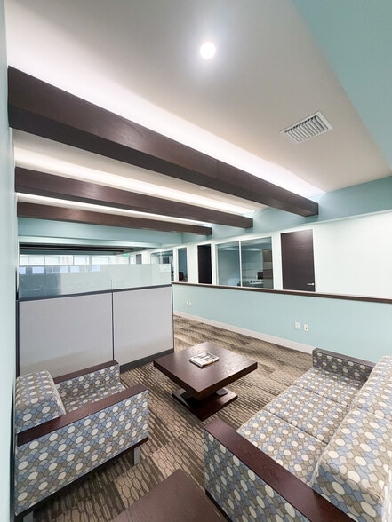 More Photos Of 9500 SW 77th Ave, Miami Office For Sale