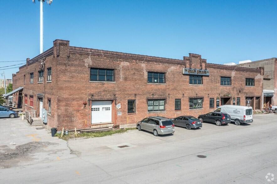 Primary Photo Of 118 SE 4th St, Des Moines Warehouse For Lease