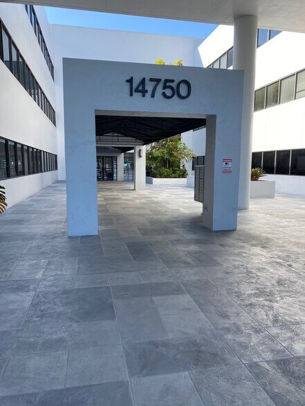 More Photos Of 14750 NW 77th Ct, Miami Lakes Office For Lease