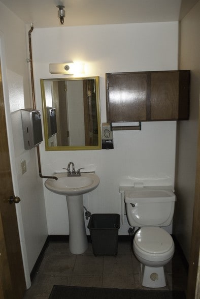 More Photos Of 11901-12201 Industry Way, Anchorage Unknown For Lease