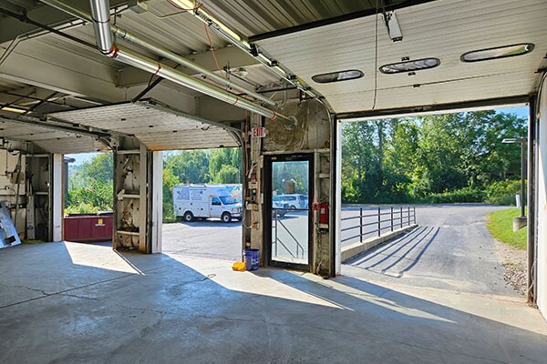 More Photos Of 2 Gregory Dr, South Burlington Freestanding For Sale