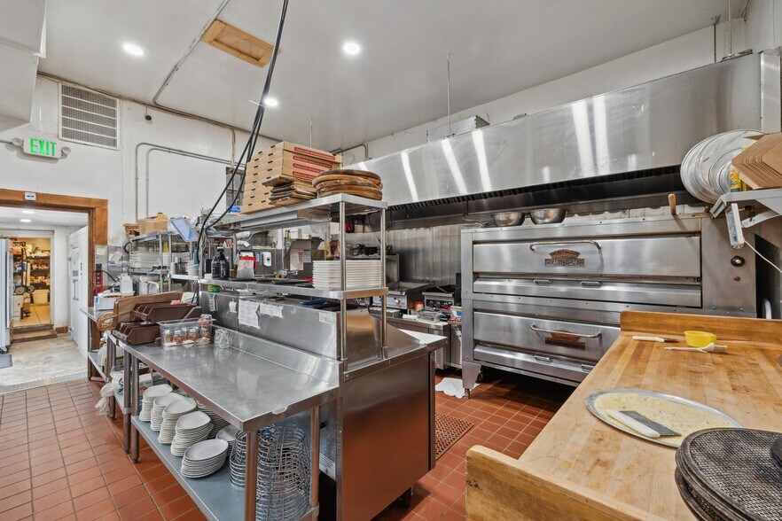 More Photos Of 212 2nd St, Isleton General Retail For Sale