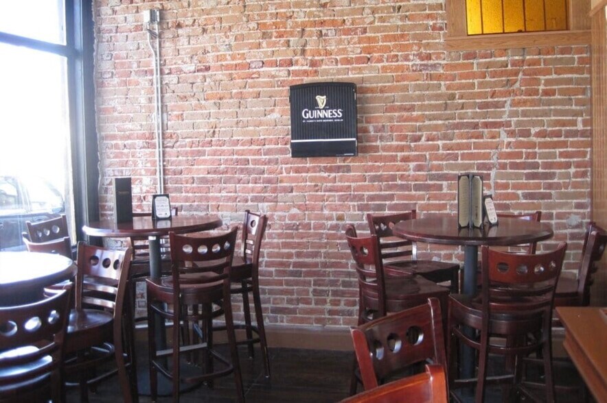 More Photos Of 5280 W 25th Ave, Edgewater Bar For Lease