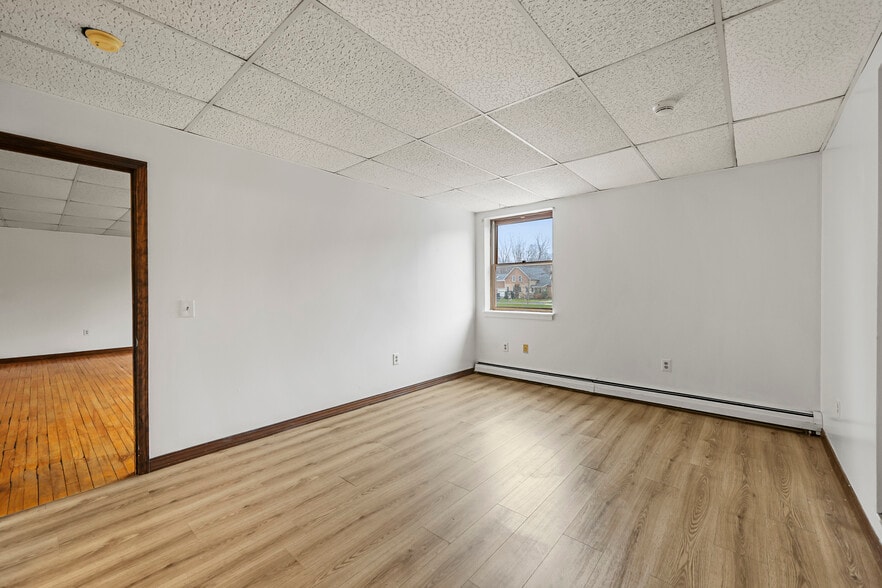 More Photos Of 55 Crystal St, Lenox Dale Apartments For Sale