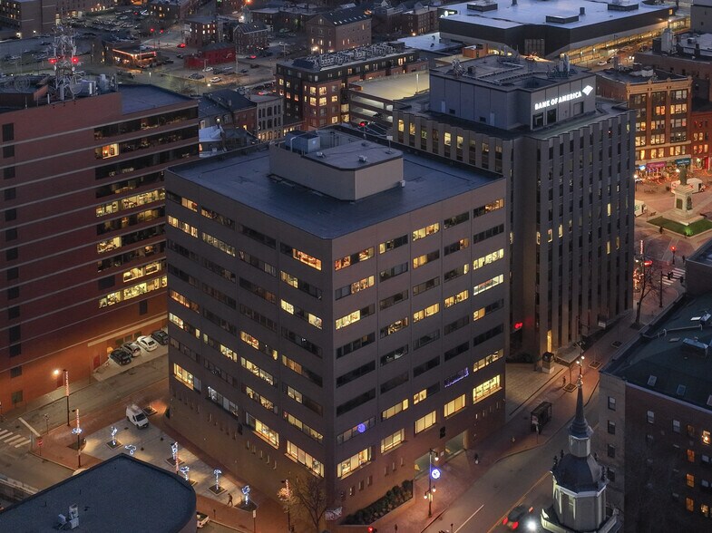 More Photos Of 2 Monument Sq, Portland Office For Lease