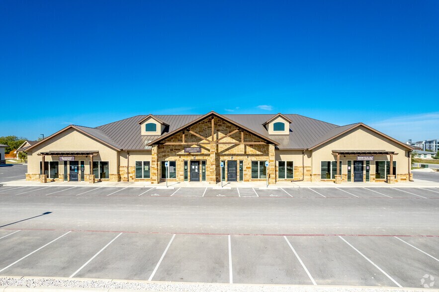 More Photos Of 790 Generations Dr, New Braunfels Unknown For Lease
