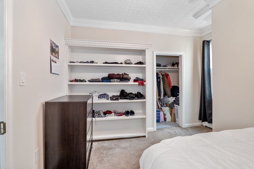 More Photos Of 462-470 2nd Ave, Troy Storefront Retail Residential For Sale