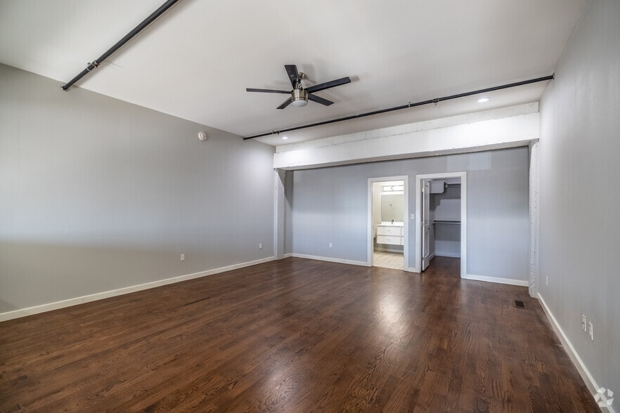 More Photos Of 310 E 1st St, Tulsa Apartments For Lease