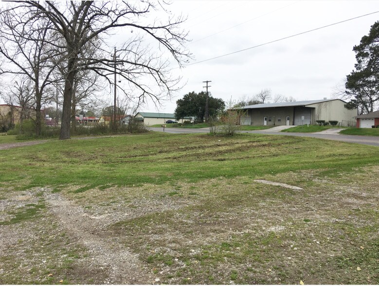 More Photos Of 1822 Tx-105, Brenham Land For Sale