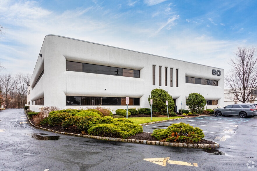 More Photos Of 60 E Us Highway 46, Fairfield Flex For Sale