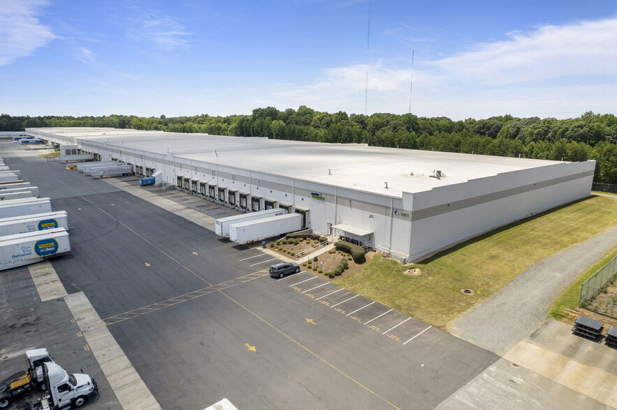 Primary Photo Of 12801 Jamesburg Dr, Huntersville Distribution For Lease