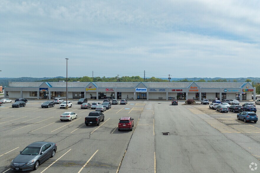 More Photos Of 1811-1833 Mckees Rocks Rd, McKees Rocks Storefront For Lease