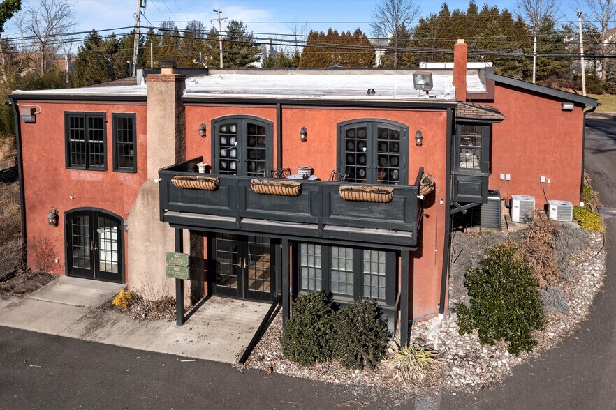 More Photos Of 6610 Lower York Rd, New Hope Freestanding For Sale