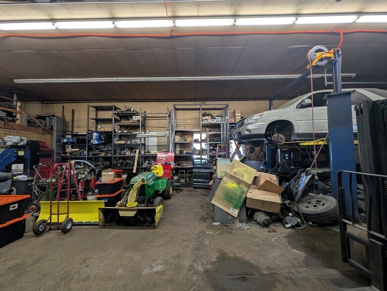 More Photos Of 1100 Weise St, Green Bay Auto Dealership For Sale