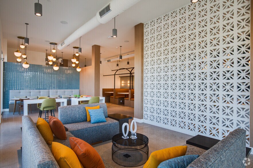 More Photos Of 6601 E McDowell Rd, Scottsdale Apartments For Lease