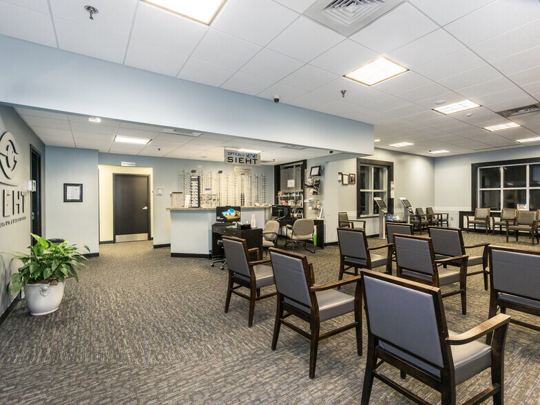 More Photos Of 12 Chatham Heights Rd, Fredericksburg Medical For Sale