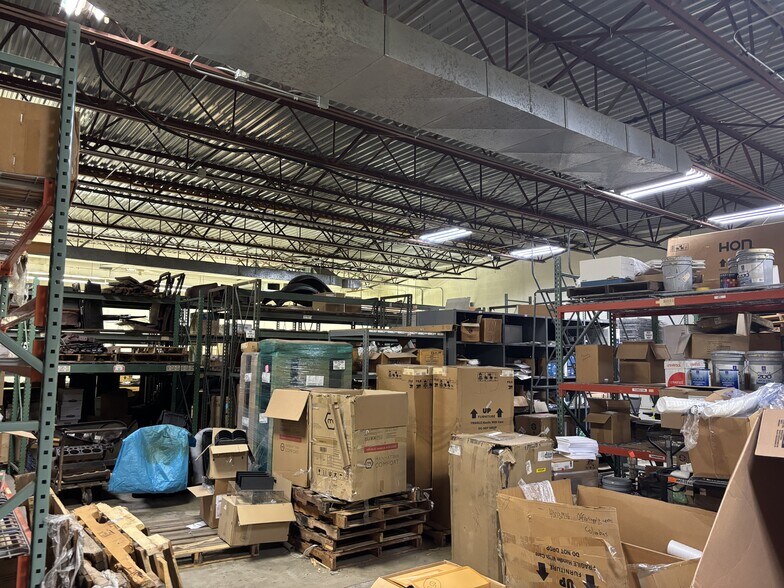 More Photos Of 302 Industrial Dr, Columbus Manufacturing For Sale
