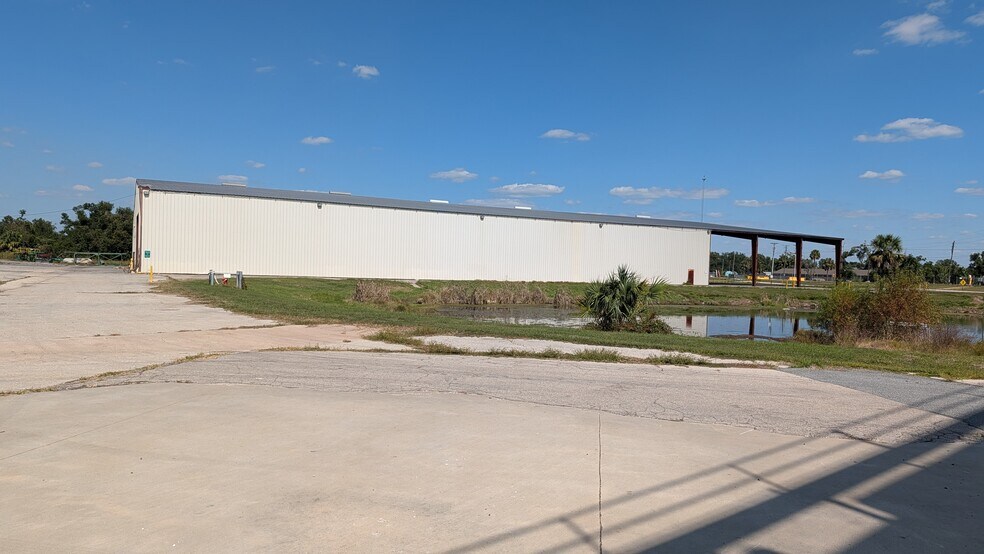 More Photos Of 1509 S Byron Butler Pky, Perry Manufacturing For Lease